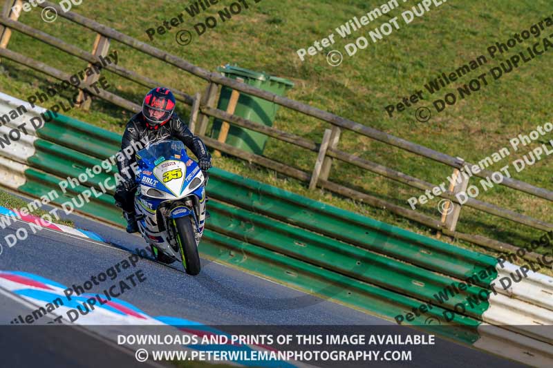 PJM Wedding Photography;enduro digital images;event digital images;eventdigitalimages;mallory park;mallory park photographs;mallory park trackday;mallory park trackday photographs;no limits trackdays;peter wileman photography;racing digital images;trackday digital images;trackday photos